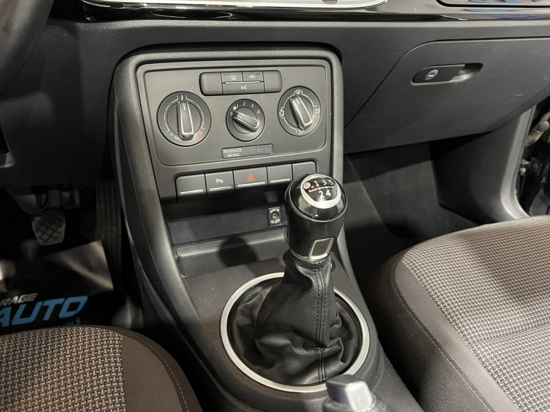 Photo 9 de l'offre de VOLKSWAGEN COCCINELLE CABRIOLET 1.6 TDI 105 FAP Vintage à 13990€ chez VL Auto