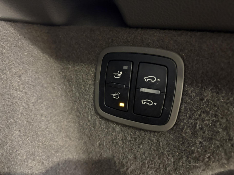 Photo 20 de l'offre de PORSCHE MACAN Turbo 3.6 V6 400 ch PDK à 36990€ chez VL Auto