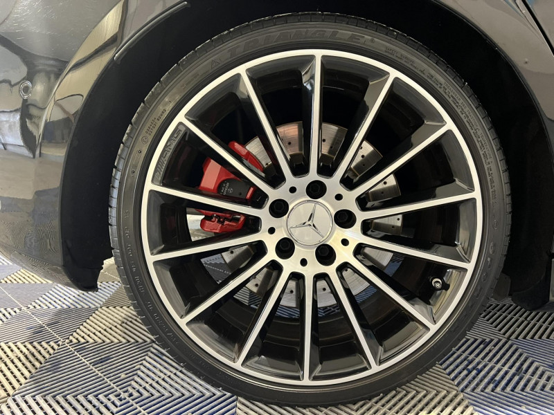 Photo 19 de l'offre de MERCEDES-BENZ CLASSE A 35 AMG 7G-DCT Speedshift AMG 4Matic à 32990€ chez VL Auto