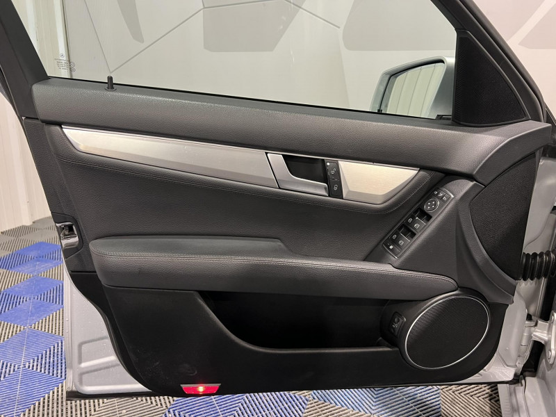 Photo 12 de l'offre de MERCEDES-BENZ Classe C Break 220 CDI BlueEfficiency Avantgarde BVA à 12490€ chez VL Auto