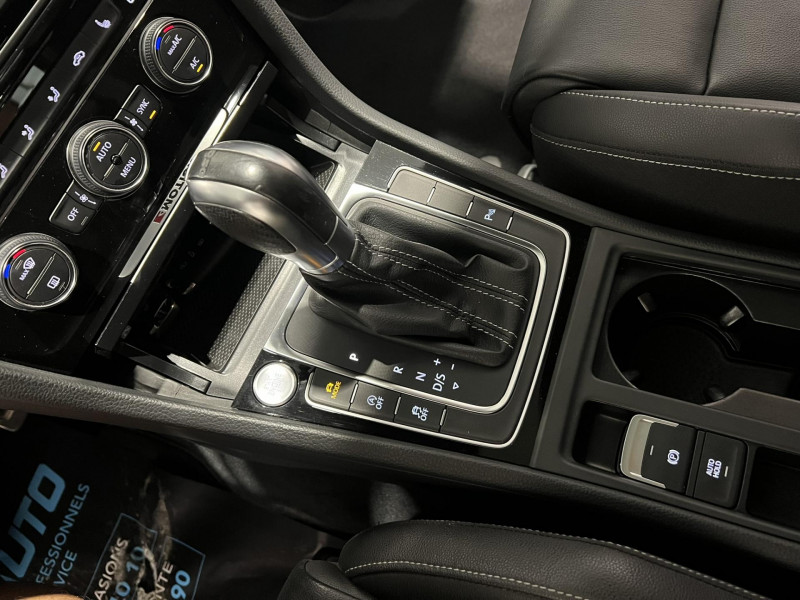 Photo 10 de l'offre de VOLKSWAGEN GOLF 2.0 TSI 300 BlueMotion Technology DSG6 4Motion R à 27490€ chez VL Auto