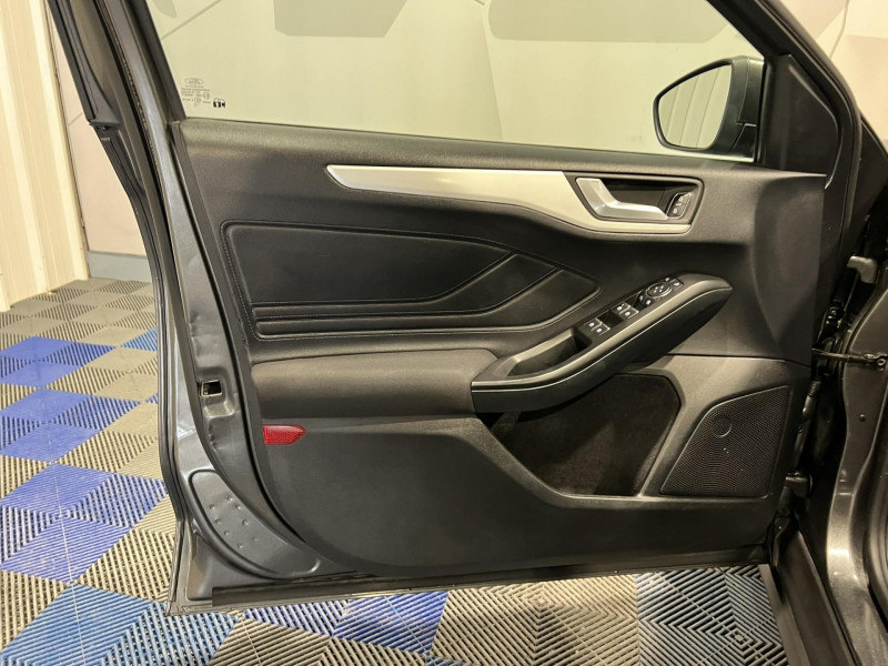 Photo 20 de l'offre de FORD FOCUS SW 1.5 EcoBlue 95 S&S Trend Business à 9990€ chez VL Auto