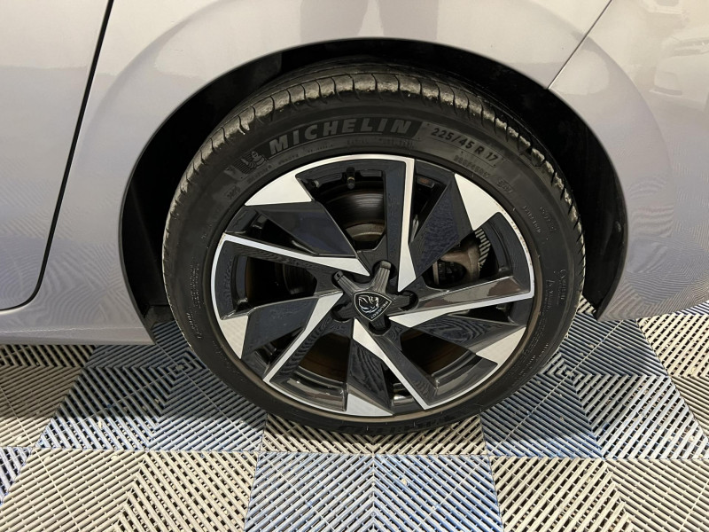 Photo 20 de l'offre de PEUGEOT 308  PHEV 180 e-EAT8 Allure Pack à 21990€ chez VL Auto