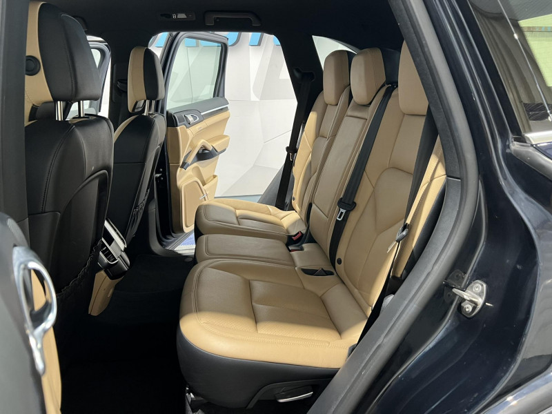 Photo 9 de l'offre de PORSCHE CAYENNE 3.0 V6 416 ch S E-Hybrid Tiptronic BVA à 34990€ chez VL Auto