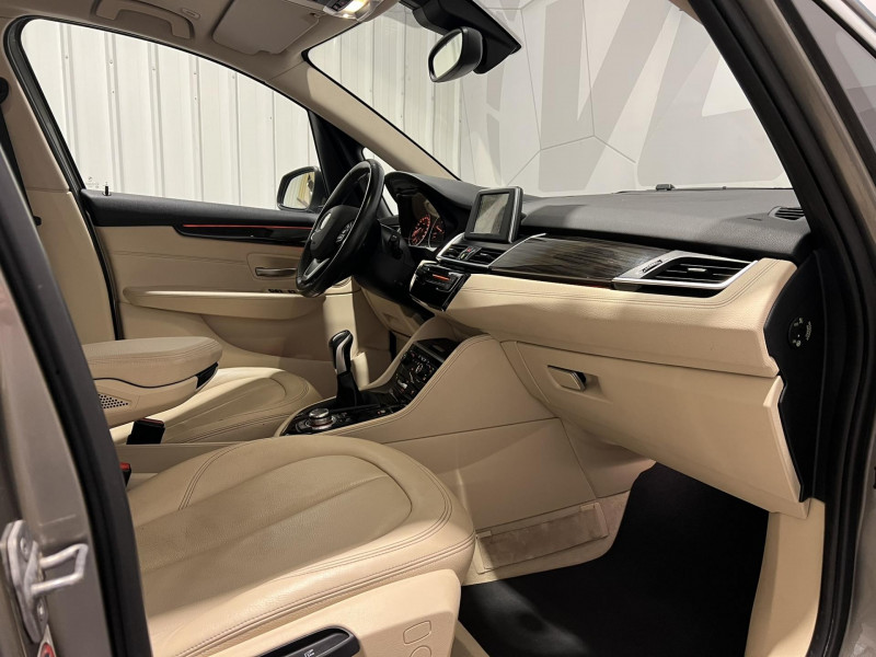 Photo 8 de l'offre de BMW SERIE 2 ACTIVE TOURER 218i 136 ch F45 Luxury Active Tourer  à 11990€ chez VL Auto