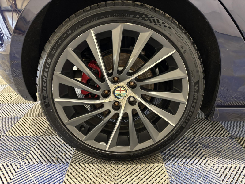 Photo 19 de l'offre de ALFA ROMEO GIULIETTA 1750 TBI 235 ch Quadrifoglio Verde à 11490€ chez VL Auto