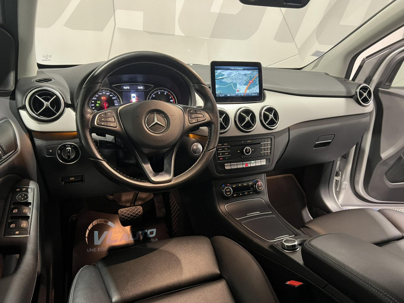 Photo 16 de l'offre de MERCEDES-BENZ CLASSE B 180 7-G DCT Sensation à 18490€ chez VL Auto
