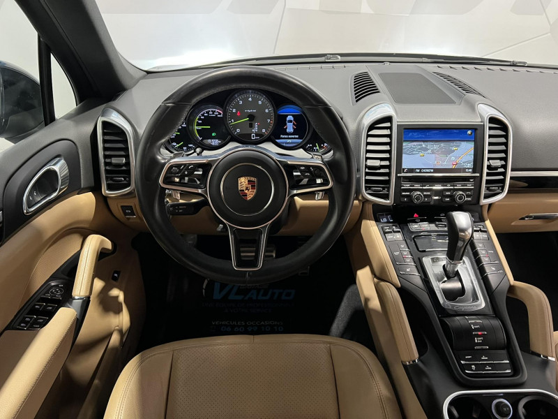 Photo 15 de l'offre de PORSCHE CAYENNE 3.0 V6 416 ch S E-Hybrid Tiptronic BVA à 34990€ chez VL Auto