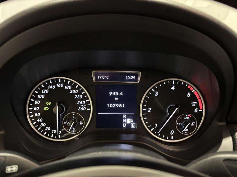 Photo 10 de l'offre de MERCEDES-BENZ CLASSE A 180 CDI BlueEFFICIENCY Intuition 7-G DCT BVA à 14990€ chez VL Auto