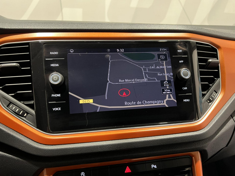 Photo 12 de l'offre de VOLKSWAGEN T-ROC 1.0 TSI 115 Start/Stop BVM6 Lounge à 13990€ chez VL Auto