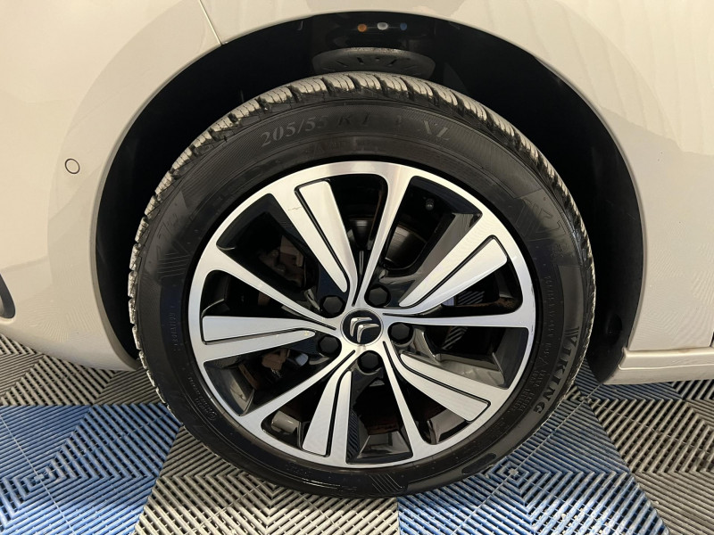 Photo 22 de l'offre de CITROEN GRAND C4 SPACETOURER BlueHDi 130 S&S BVM6 Shine 7 Places à 13990€ chez VL Auto