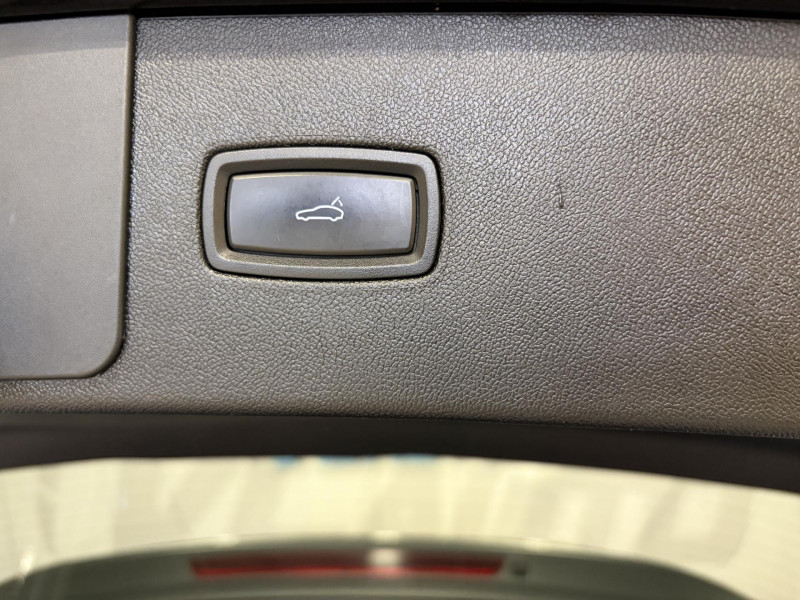 Photo 20 de l'offre de PORSCHE CAYENNE E-Hybrid 3.0 V6 462 ch Tiptronic BVA S à 52990€ chez VL Auto