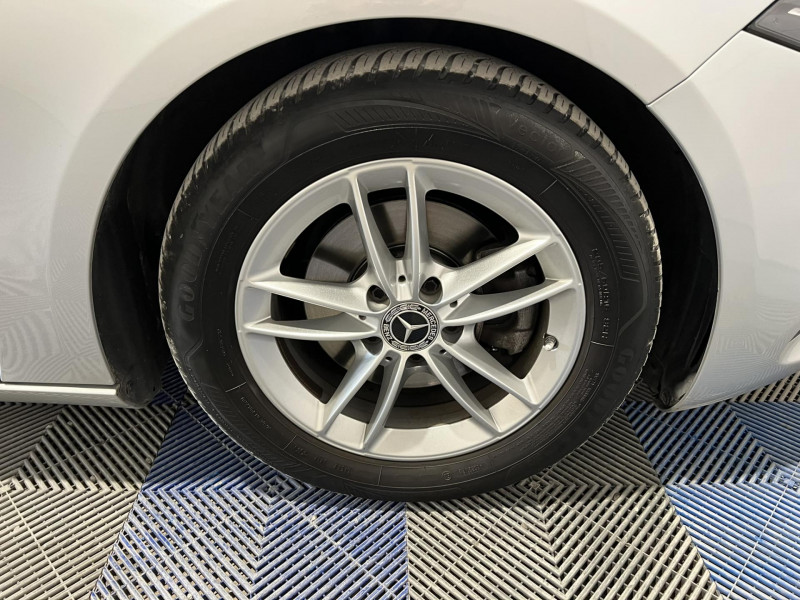 Photo 19 de l'offre de MERCEDES-BENZ CLASSE A 180 d 7G-DCT Style Line à 20490€ chez VL Auto