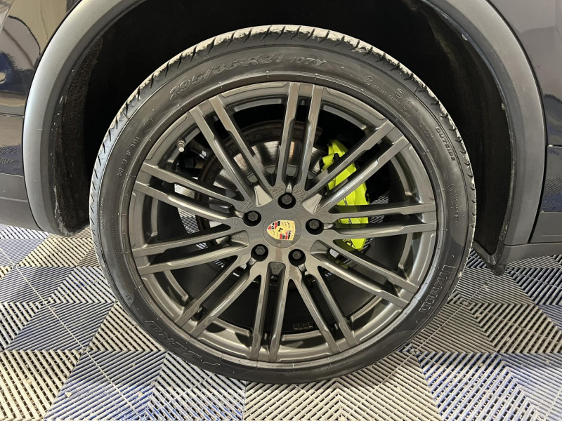 Photo 17 de l'offre de PORSCHE CAYENNE 3.0 V6 416 ch S E-Hybrid Tiptronic BVA à 34990€ chez VL Auto