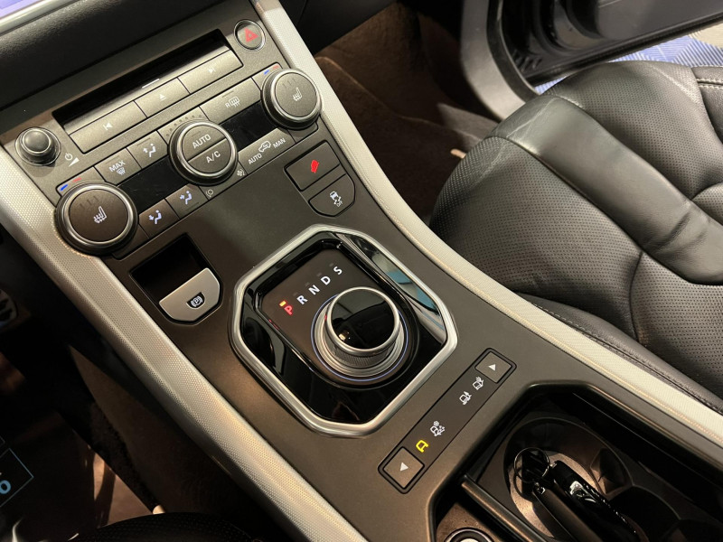 Photo 14 de l'offre de LAND-ROVER RANGE ROVER EVOQUE 2.2 SD4 - BVA  Dynamic à 15990€ chez VL Auto