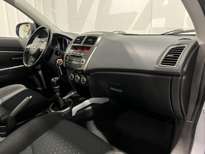Photo 8 de l'offre de MITSUBISHI ASX  1.8 DI-D 115ch 4x2 Intense à 10990€ chez VL Auto