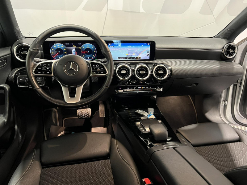 Photo 16 de l'offre de MERCEDES-BENZ CLASSE A 180 d 7G-DCT Style Line à 20490€ chez VL Auto