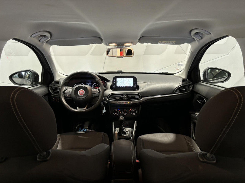 Photo 6 de l'offre de FIAT TIPO 5 Portes 1.4 T-Jet 120 ch Start/Stop S-Design à 10990€ chez VL Auto