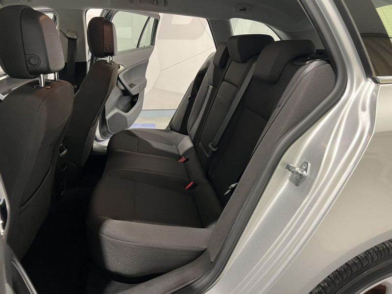 Photo 9 de l'offre de OPEL INSIGNIA Sports Tourer 2.0 CDTI - 130 FAP Edition BVA à 10490€ chez VL Auto