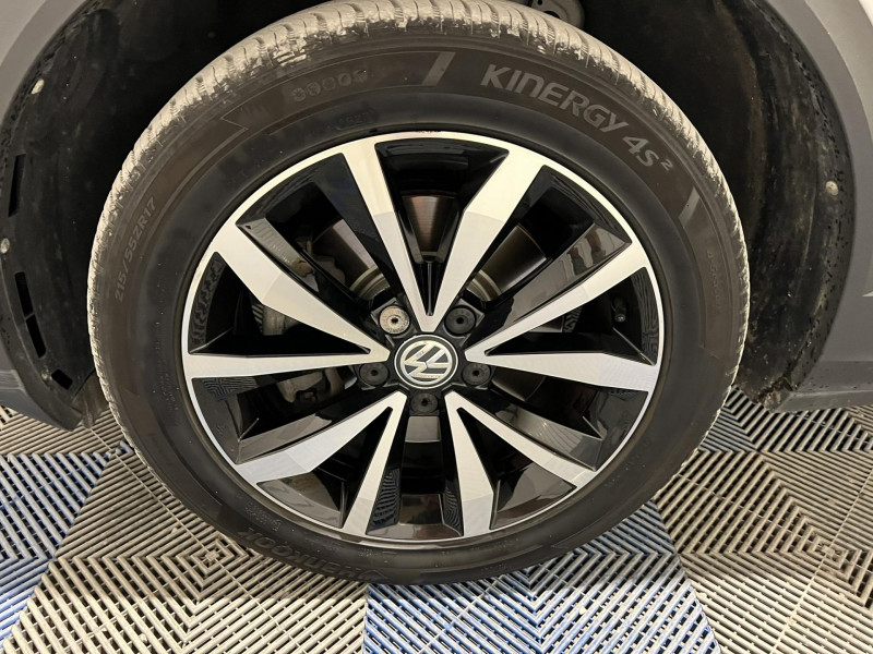 Photo 20 de l'offre de VOLKSWAGEN T-ROC 1.0 TSI 115 Start/Stop BVM6 Lounge à 13990€ chez VL Auto
