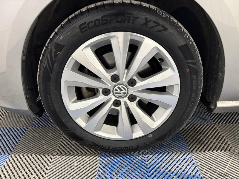 Photo 17 de l'offre de VOLKSWAGEN GOLF 1.2 TSI 105 BlueMotion Technology Confortline DSG7 à 12490€ chez VL Auto