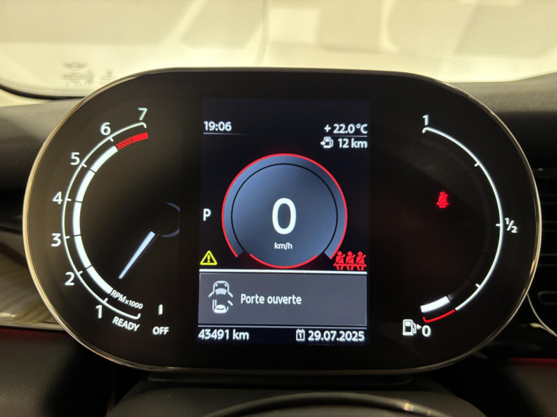 Photo 10 de l'offre de MINI MINI 5 Portes Cooper 136 ch DKG7 Essential à 21990€ chez VL Auto