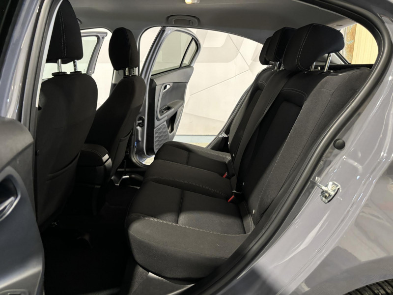 Photo 8 de l'offre de FIAT TIPO 5 Portes 1.4 T-Jet 120 ch Start/Stop S-Design à 10990€ chez VL Auto