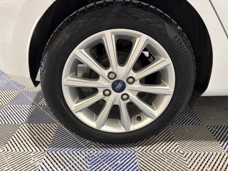 Photo 14 de l'offre de FORD FIESTA 1.5 TDCi 85 ch S&S BVM6 Titanium à 10990€ chez VL Auto