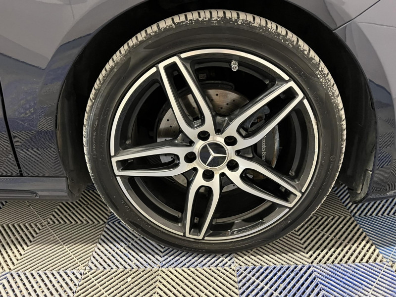 Photo 18 de l'offre de MERCEDES-BENZ CLASSE A 180 d 7G-DCT Fascination à 18990€ chez VL Auto