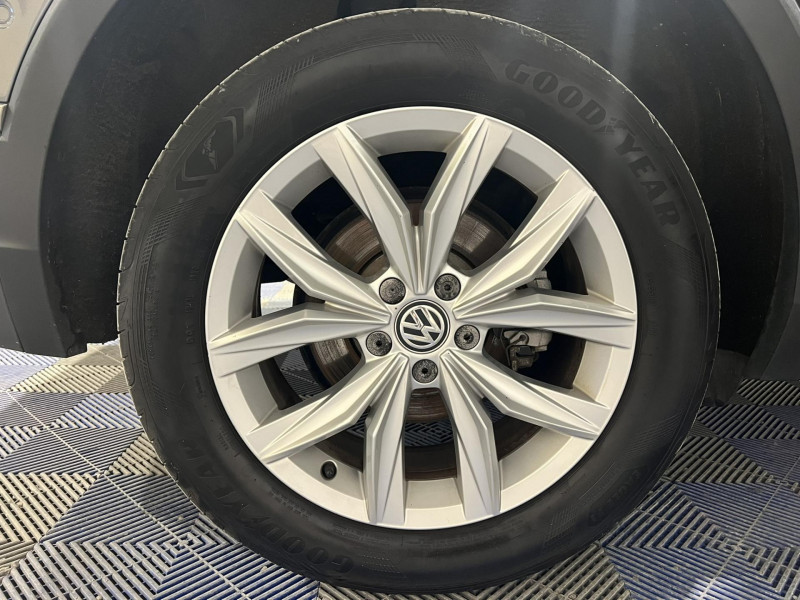 Photo 20 de l'offre de VOLKSWAGEN Tiguan Allspace 2.0 TDI 150 DSG7 Carat 7 Places à 23990€ chez VL Auto