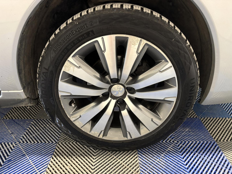 Photo 16 de l'offre de PEUGEOT 3008  1.6 BlueHDi 115ch S&S BVM6 Style à 12490€ chez VL Auto