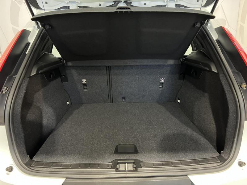 Photo 10 de l'offre de VOLVO XC40  T3 163 ch Geartronic 8 Business à 24990€ chez VL Auto
