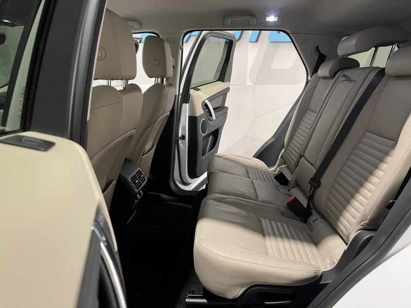 Photo 9 de l'offre de LAND-ROVER DISCOVERY SPORT  2.0 D180 - BVA  S à 22990€ chez VL Auto