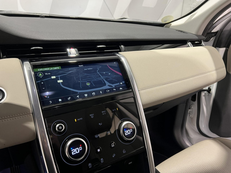 Photo 12 de l'offre de LAND-ROVER DISCOVERY SPORT  2.0 D180 - BVA  S à 22990€ chez VL Auto