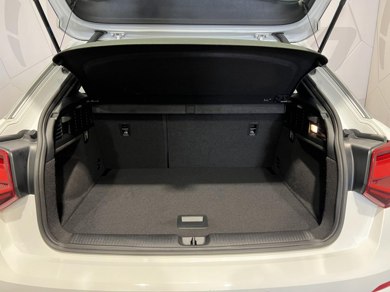 Photo 10 de l'offre de AUDI Q2  1.4 TFSI COD 150 ch BVM6 S Line à 21990€ chez VL Auto