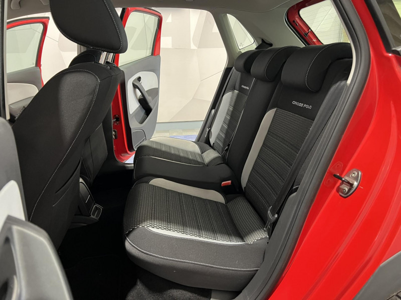 Photo 9 de l'offre de VOLKSWAGEN POLO 1.6 TDI 90 CR FAP Cross Polo à 10990€ chez VL Auto
