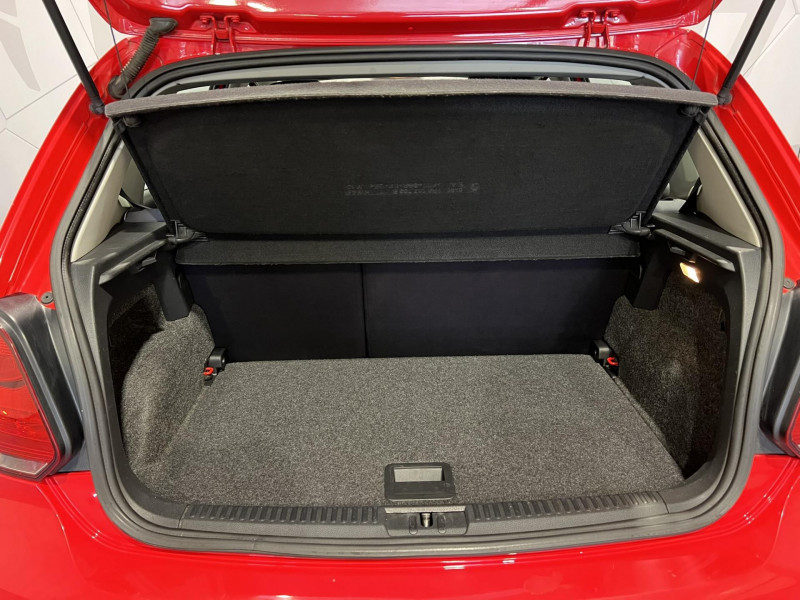 Photo 10 de l'offre de VOLKSWAGEN POLO 1.6 TDI 90 CR FAP Cross Polo à 10990€ chez VL Auto