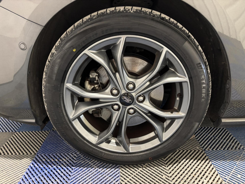 Photo 18 de l'offre de FORD FOCUS SW 1.0 EcoBoost 125 S&S mHEV ST Line à 15990€ chez VL Auto