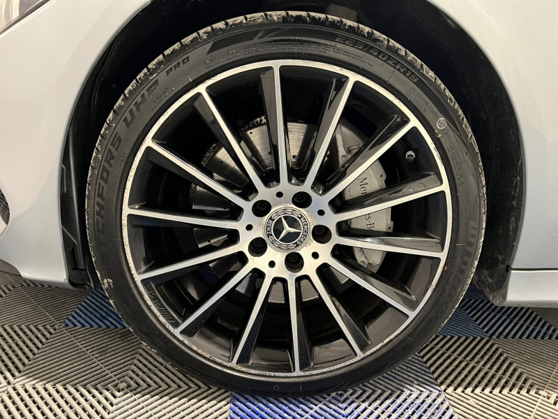Photo 20 de l'offre de MERCEDES-BENZ Classe C Break 300 9G-Tronic Sportline à 24990€ chez VL Auto