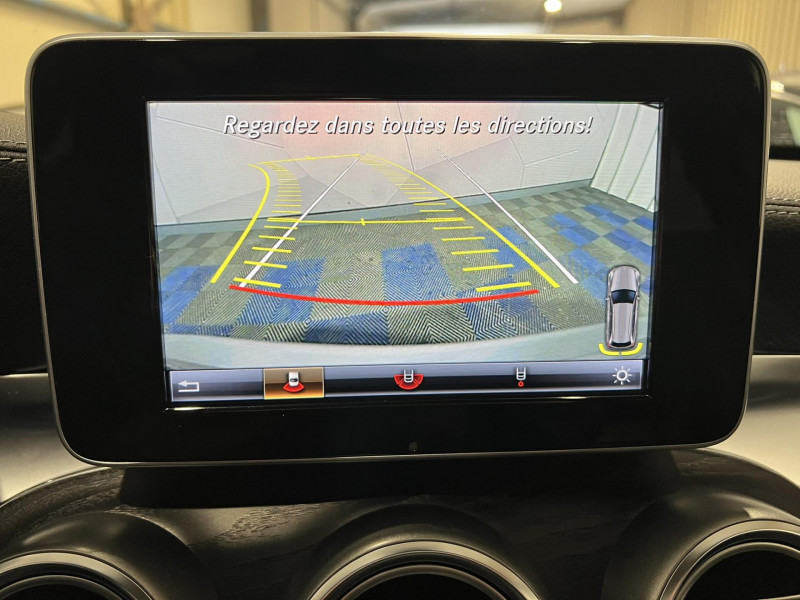 Photo 16 de l'offre de MERCEDES-BENZ Classe C Break 300 9G-Tronic Sportline à 24990€ chez VL Auto