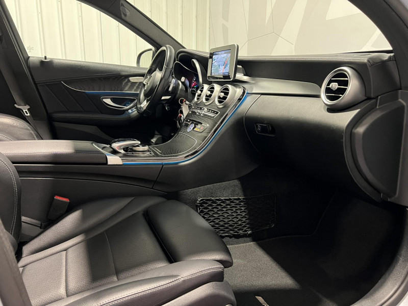 Photo 8 de l'offre de MERCEDES-BENZ Classe C Break 300 9G-Tronic Sportline à 24990€ chez VL Auto
