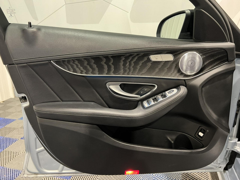 Photo 21 de l'offre de MERCEDES-BENZ Classe C Break 300 9G-Tronic Sportline à 24990€ chez VL Auto