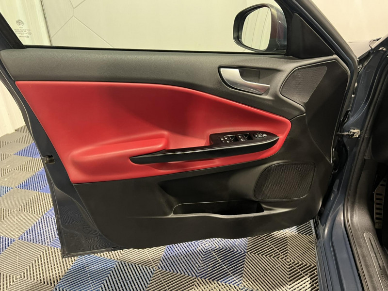 Photo 19 de l'offre de ALFA ROMEO GIULIETTA 1.4 TJet 120 ch S&S Super à 9490€ chez VL Auto