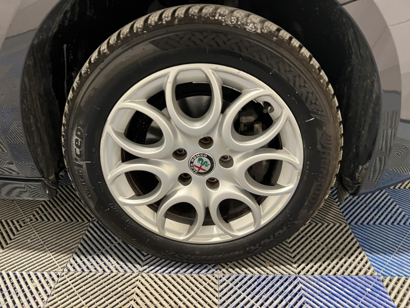 Photo 16 de l'offre de ALFA ROMEO GIULIETTA 1.4 TJet 120 ch S&S Super à 9490€ chez VL Auto