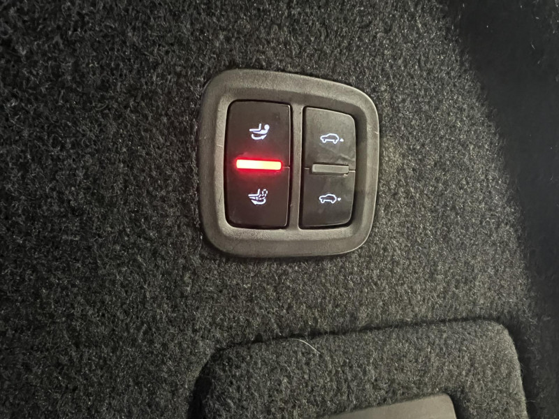 Photo 21 de l'offre de PORSCHE CAYENNE E-Hybrid 3.0 V6 462 ch Tiptronic BVA S à 54990€ chez VL Auto