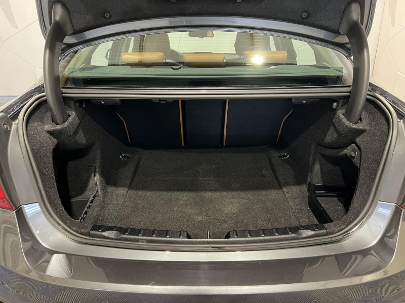 Photo 10 de l'offre de BMW SERIE 3 320d 190 ch BVA8 F30 LCI2 Sport à 20990€ chez VL Auto