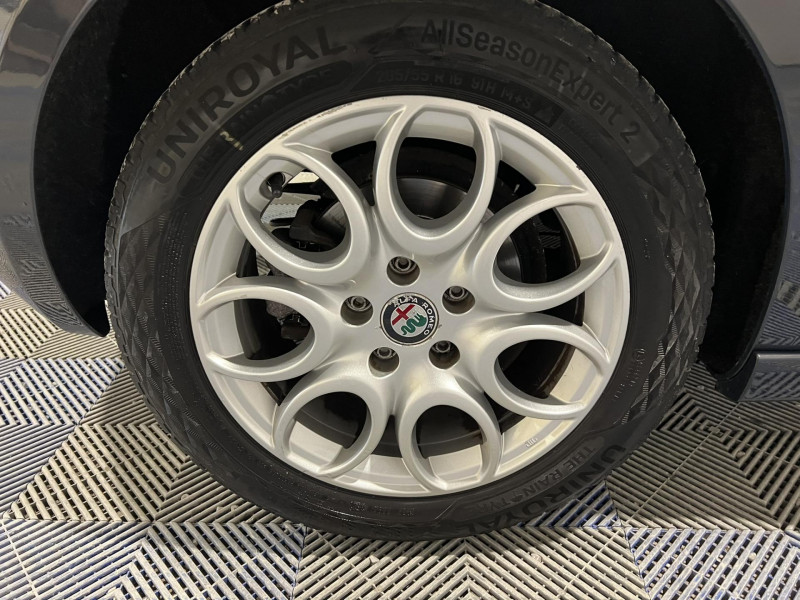 Photo 15 de l'offre de ALFA ROMEO GIULIETTA 1.4 TJet 120 ch S&S Super à 9490€ chez VL Auto