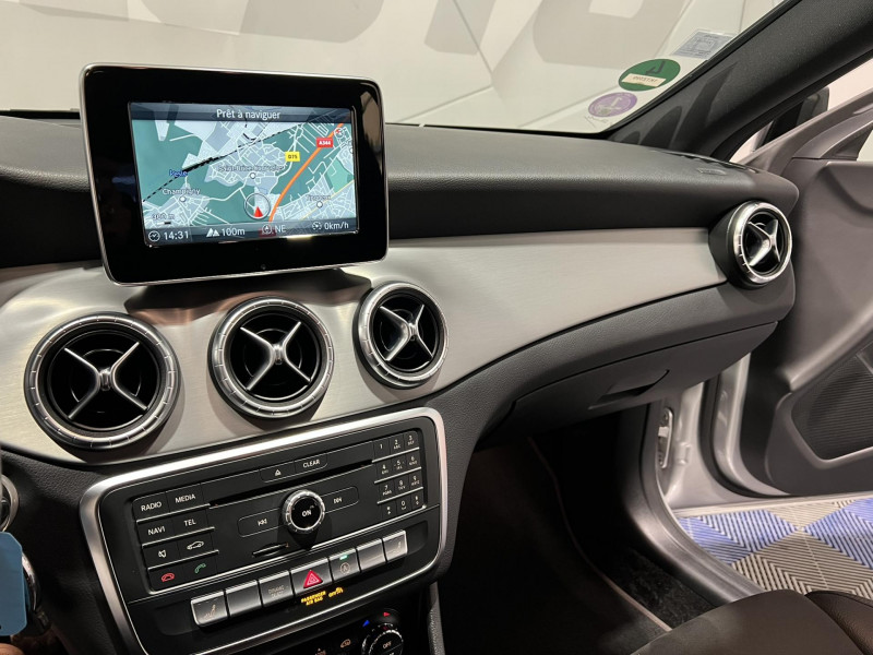 Photo 12 de l'offre de MERCEDES-BENZ CLA SHOOTING BRAKE 180 7-G DCT Fascination à 19990€ chez VL Auto