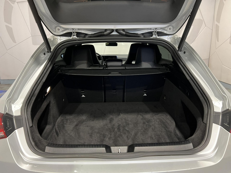 Photo 10 de l'offre de MERCEDES-BENZ CLA SHOOTING BRAKE 250 e 8G-DCT AMG LINE à 26990€ chez VL Auto