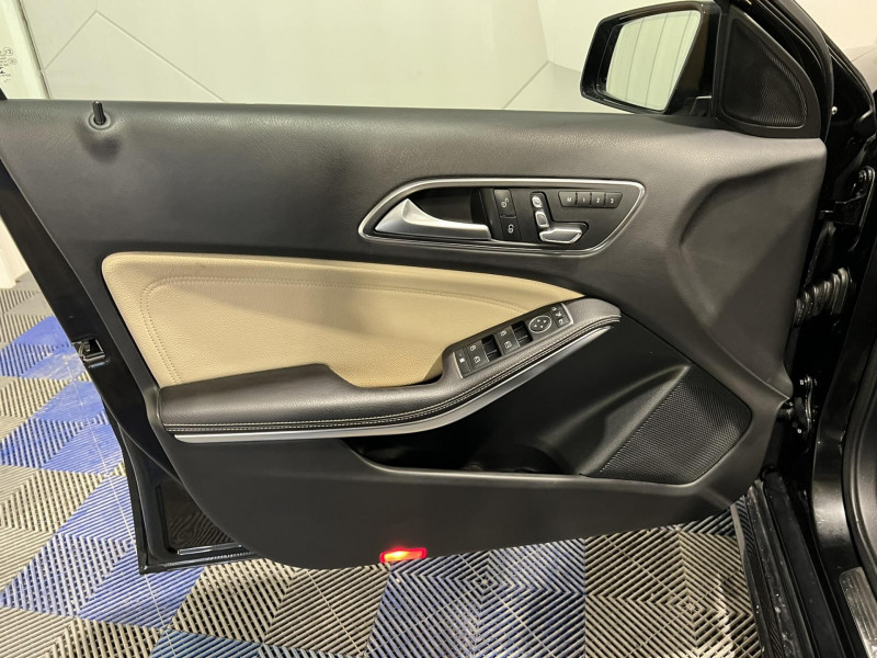 Photo 21 de l'offre de MERCEDES-BENZ CLASSE A 200 7G-DCT Fascination à 19990€ chez VL Auto